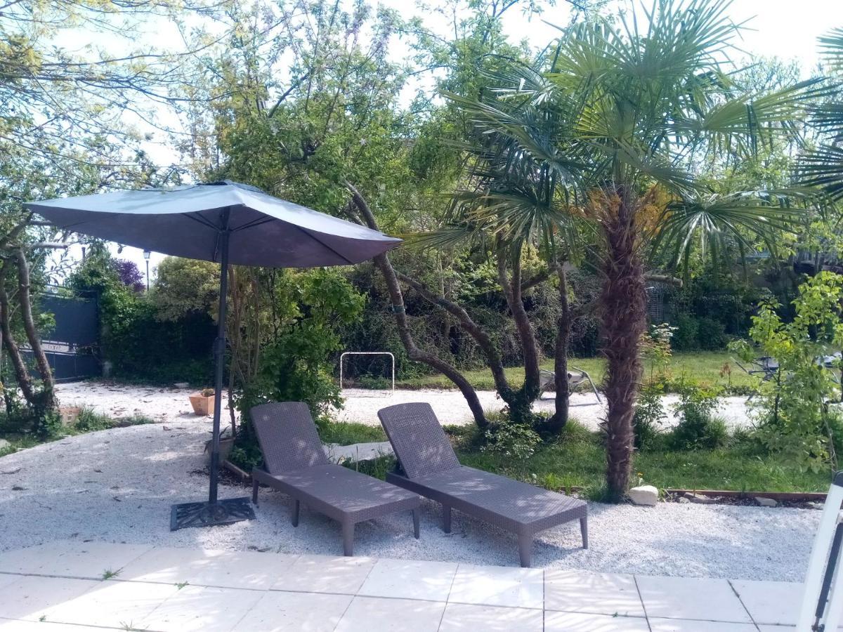 Maison Grandes Chambres Avec Cuisine -Jardin -Terrasse-Bbq Bastanes Εξωτερικό φωτογραφία
